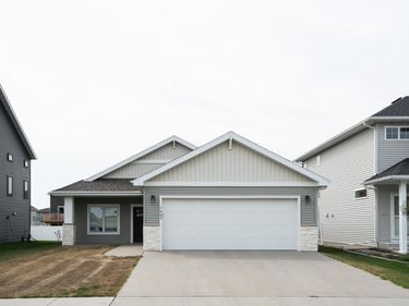 7463 17th Street S, Fargo, ND 58104
