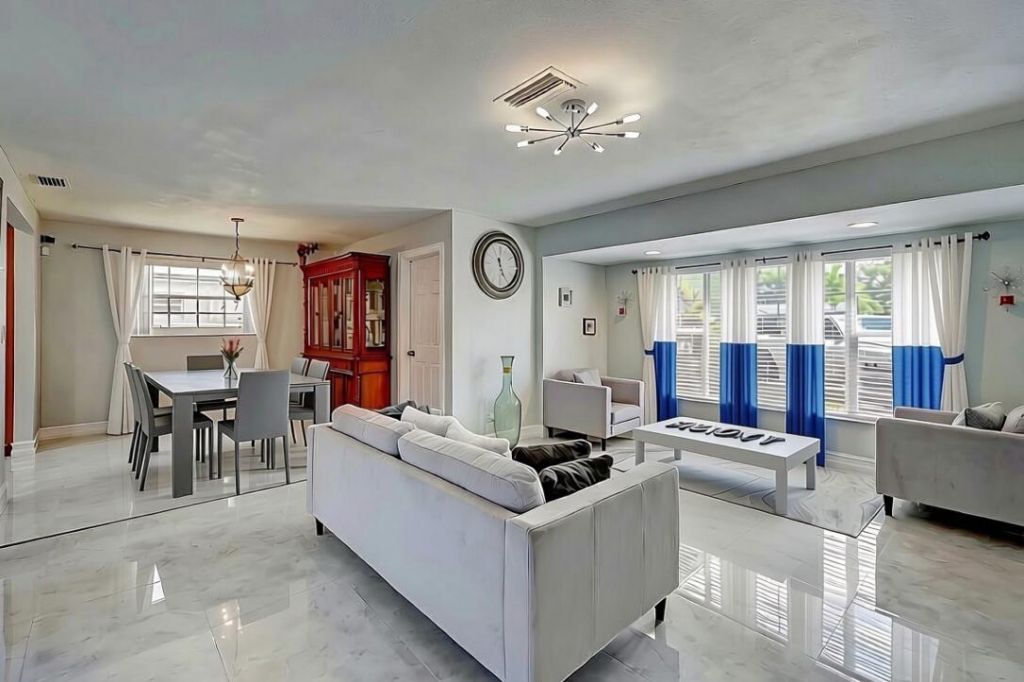 3925 NW 35th Avenue, Lauderdale Lakes, FL 33309 Photo