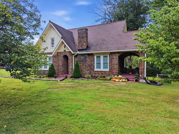 507 Lafayette Rd, Red Boiling Springs, TN 37150