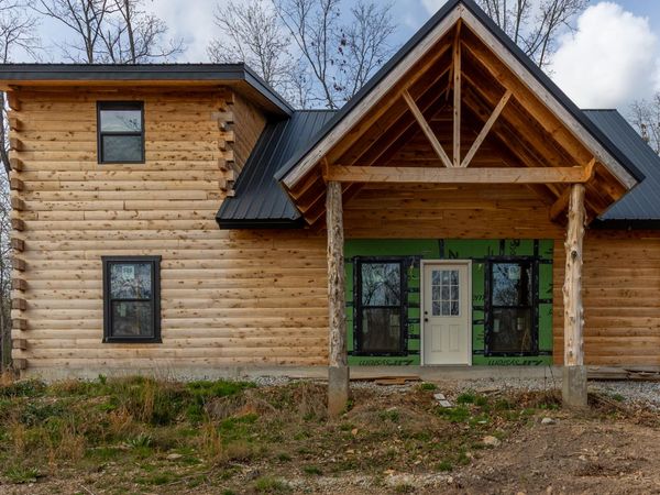 8935 Private Road 8209 , West Plains, MO 65775
