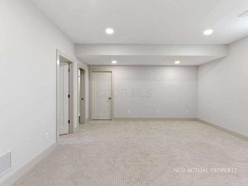 2022 Leopold Drive, Lewis Center, OH 43035 Photo 10
