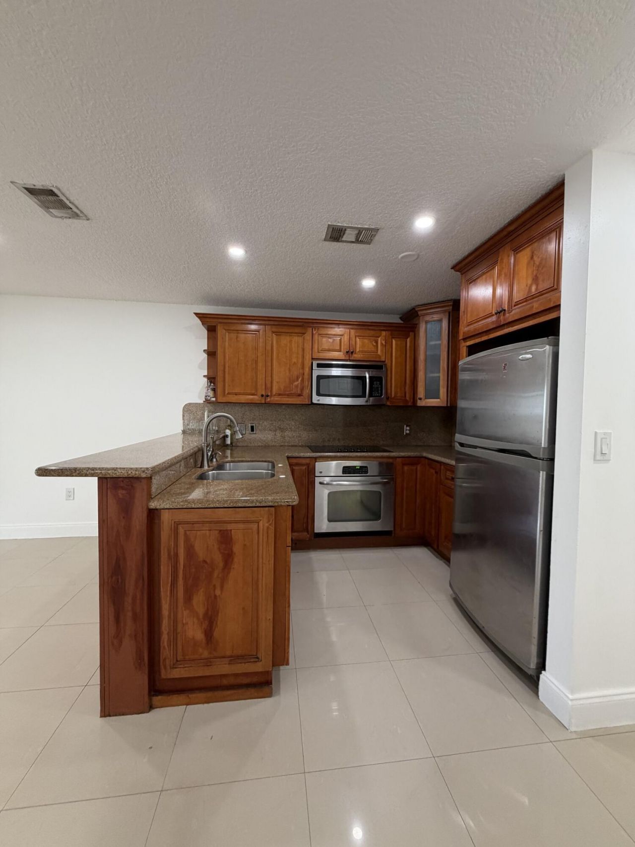 Please Call For Address, Miami, FL 33183 Photo