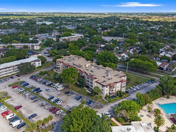 7300 NW 17th St , Unit 310, Plantation, FL 33313