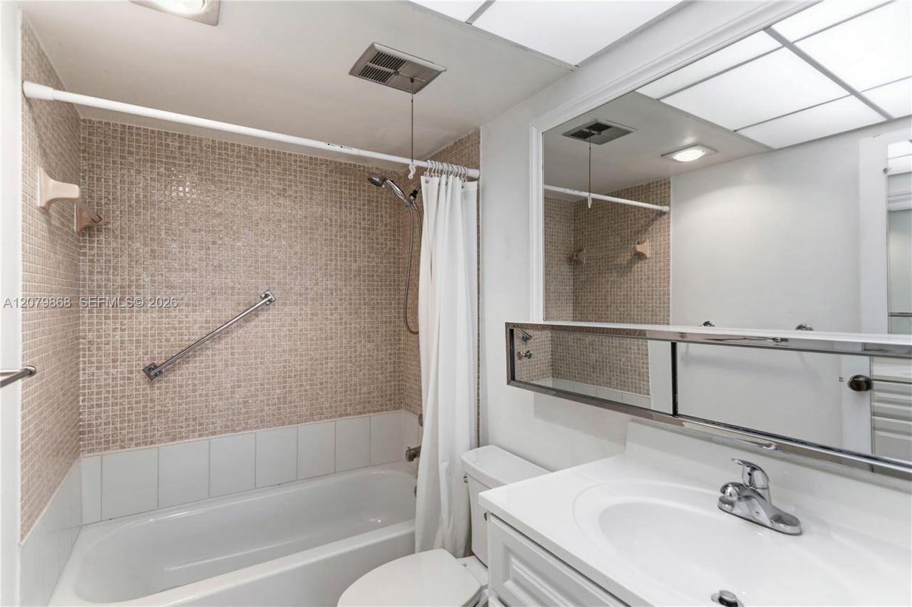7300 NW 17th St, Unit 310, Plantation, FL 33313 Photo