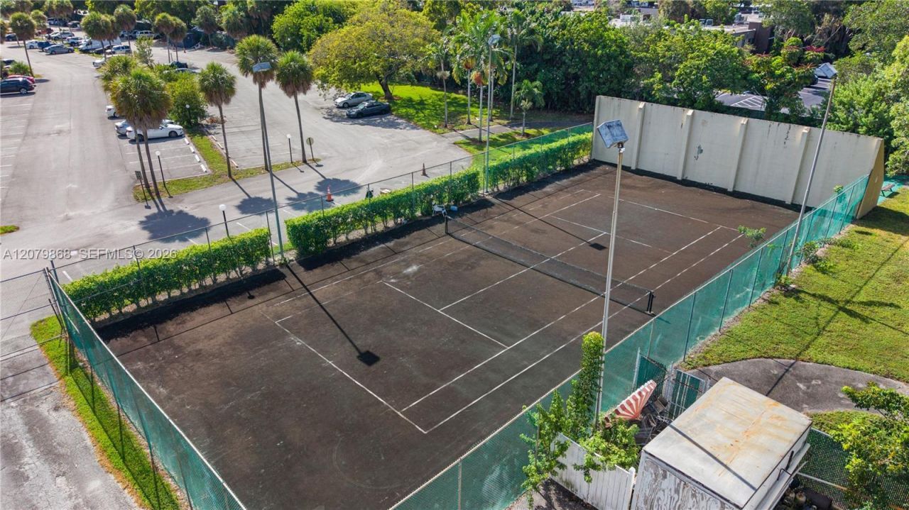 7300 NW 17th St, Unit 310, Plantation, FL 33313 Photo