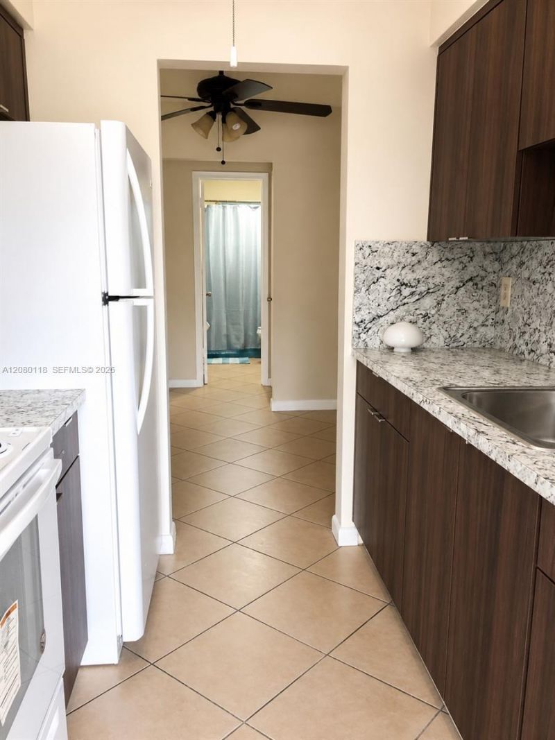 1816 Mckinley St, Unit 8, Hollywood, FL 33020 Photo