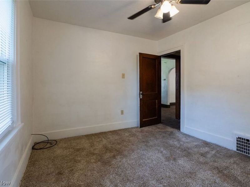 1056 Georgia Avenue, Akron, OH 44306 Photo 16