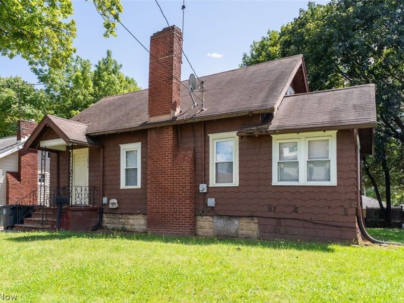 1056 Georgia Avenue, Akron, OH 44306 Photo 2