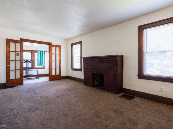 1056 Georgia Avenue , Akron, OH 44306