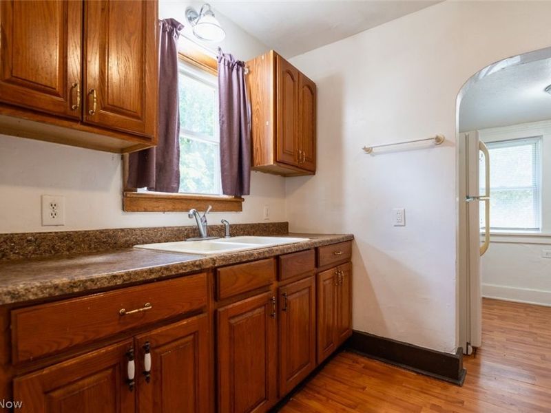 1056 Georgia Avenue, Akron, OH 44306 Photo 9