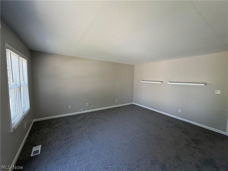 12421 Willard Avenue, Garfield Heights, OH 44125 Photo 17