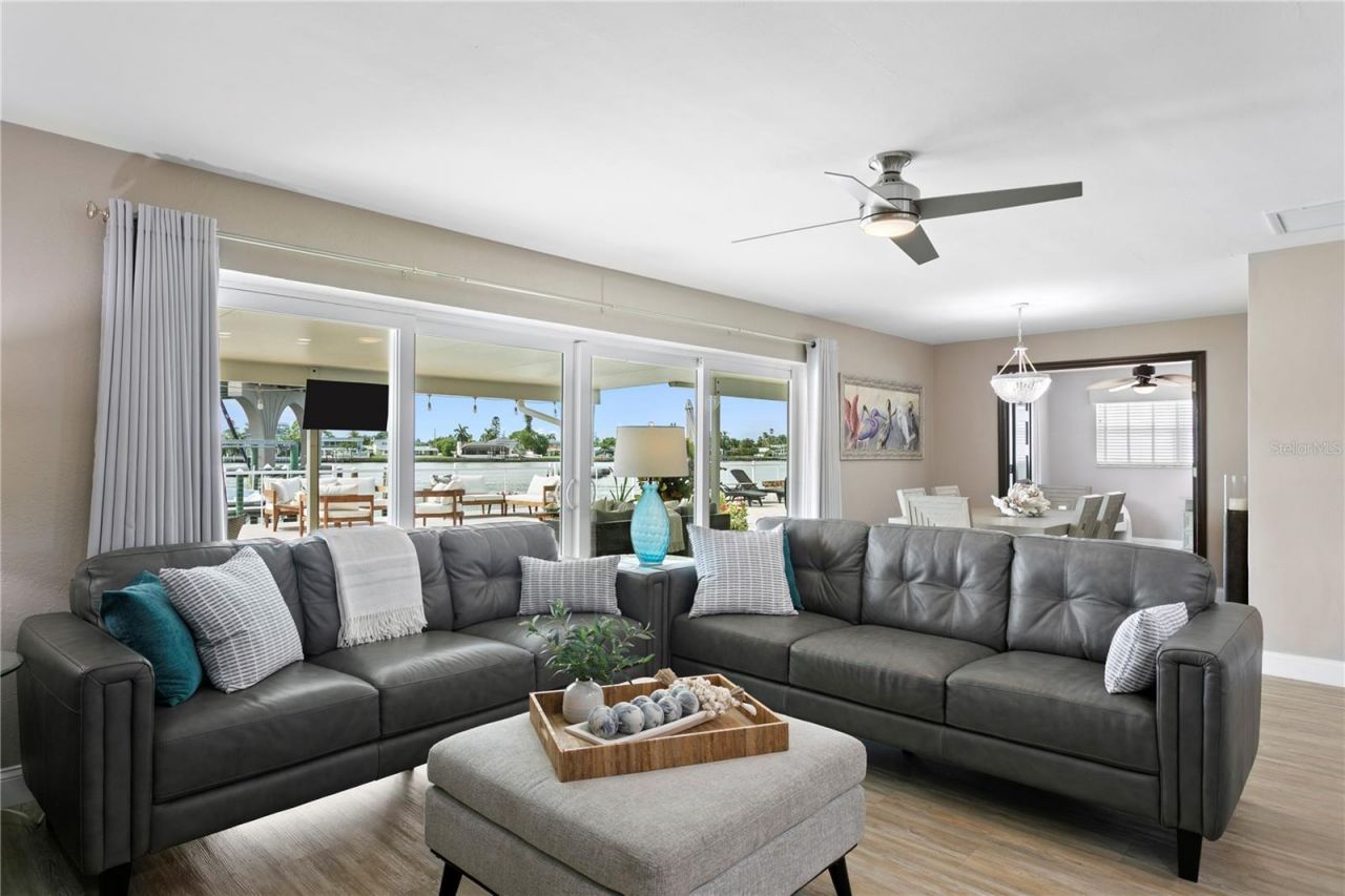 3142 W Vina Del Mar Boulevard, Saint Pete Beach, FL 33706 Photo