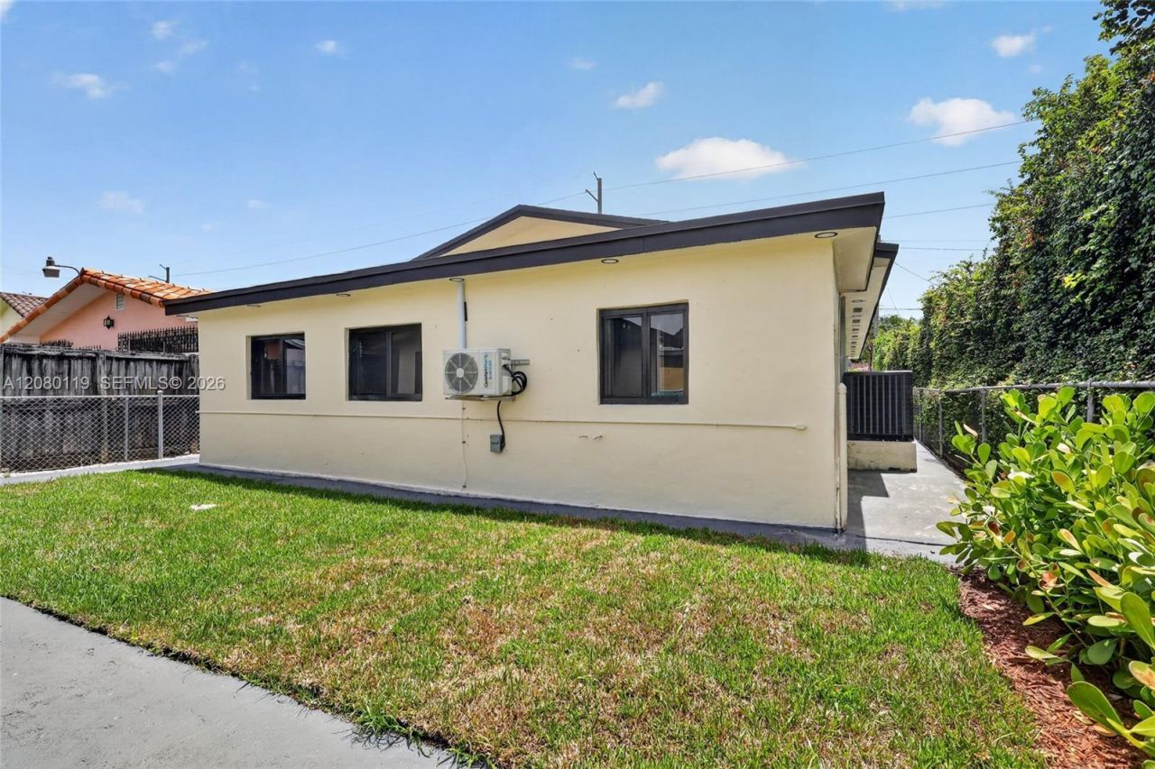 2216 SW 62nd Ave , Miami, FL 33155 Photo