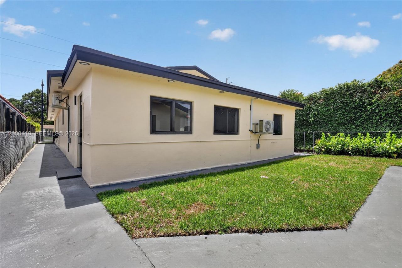 2216 SW 62nd Ave , Miami, FL 33155 Photo