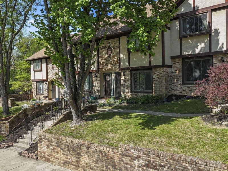 3032 Blendon Woods Boulevard , Columbus, OH 43231 Photo 32