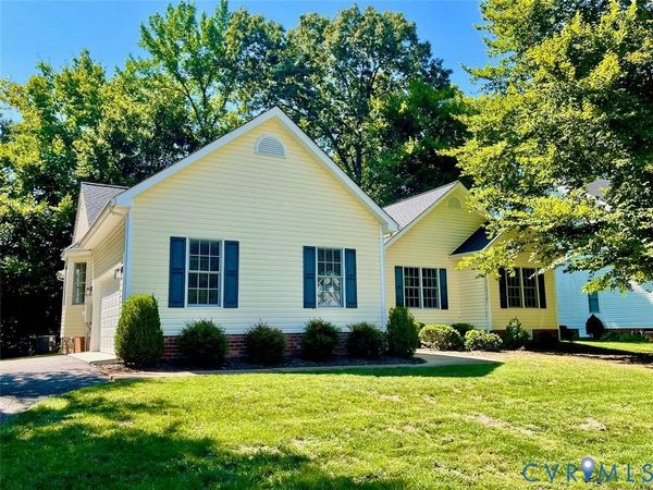 8018 Hillcreek Drive , Midlothian, VA 23112