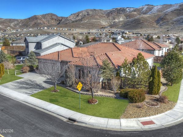 10590 Apple Mill Court, Reno, NV 89521