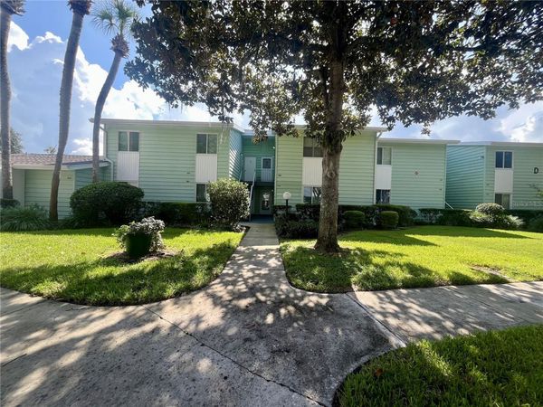 568 MIDWAY DRIVE , Unit B, OCALA, FL 34472