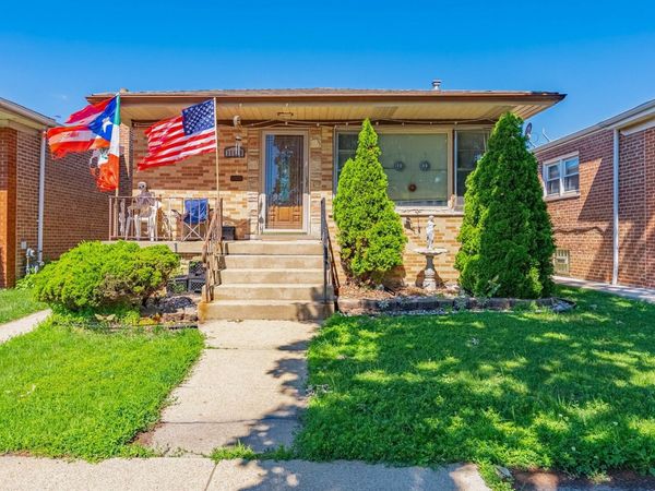 11120 S Ewing Avenue , Chicago, IL 60617