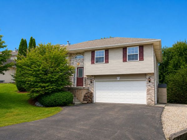515 S Sheridan Road , Lakemoor, IL 60051