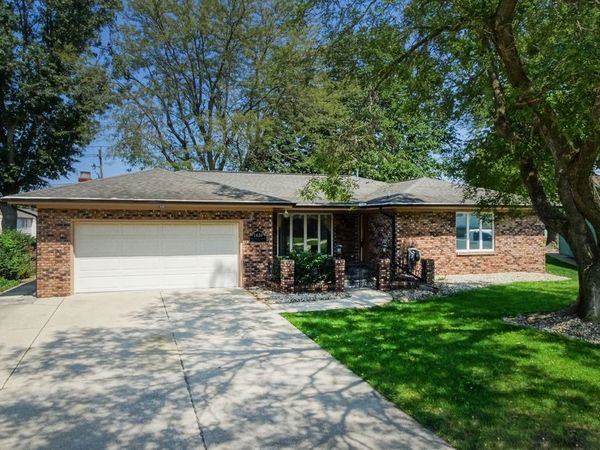 1420 Westview Drive , Normal, IL 61761