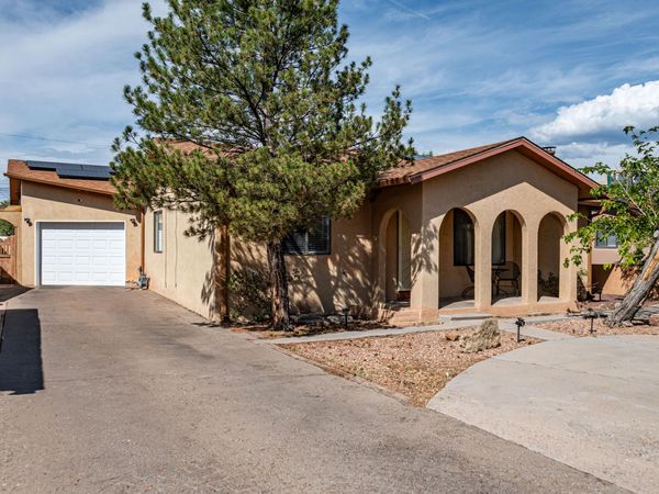 811 San Andres Avenue NW, Albuquerque, NM 87107