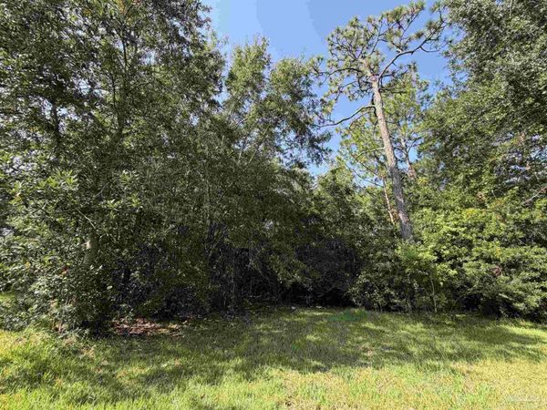 000 N 28th Ave, Milton, FL 32583