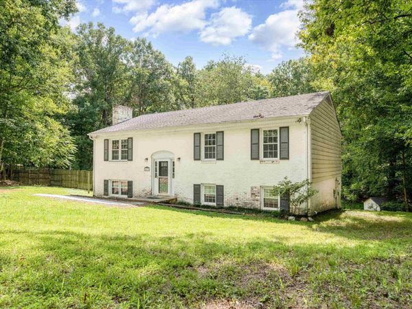 4813 MECHUNK RD, Keswick, VA 22947