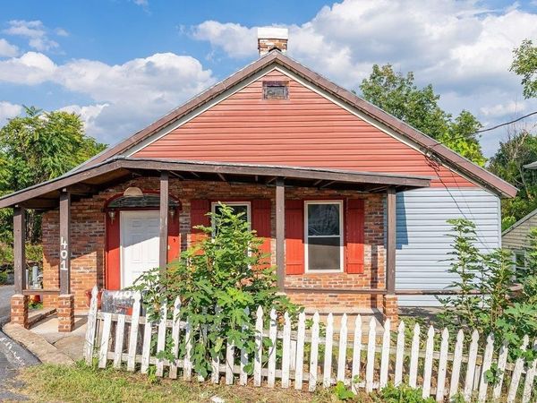 401 BOWLING ST , Staunton, VA 24401