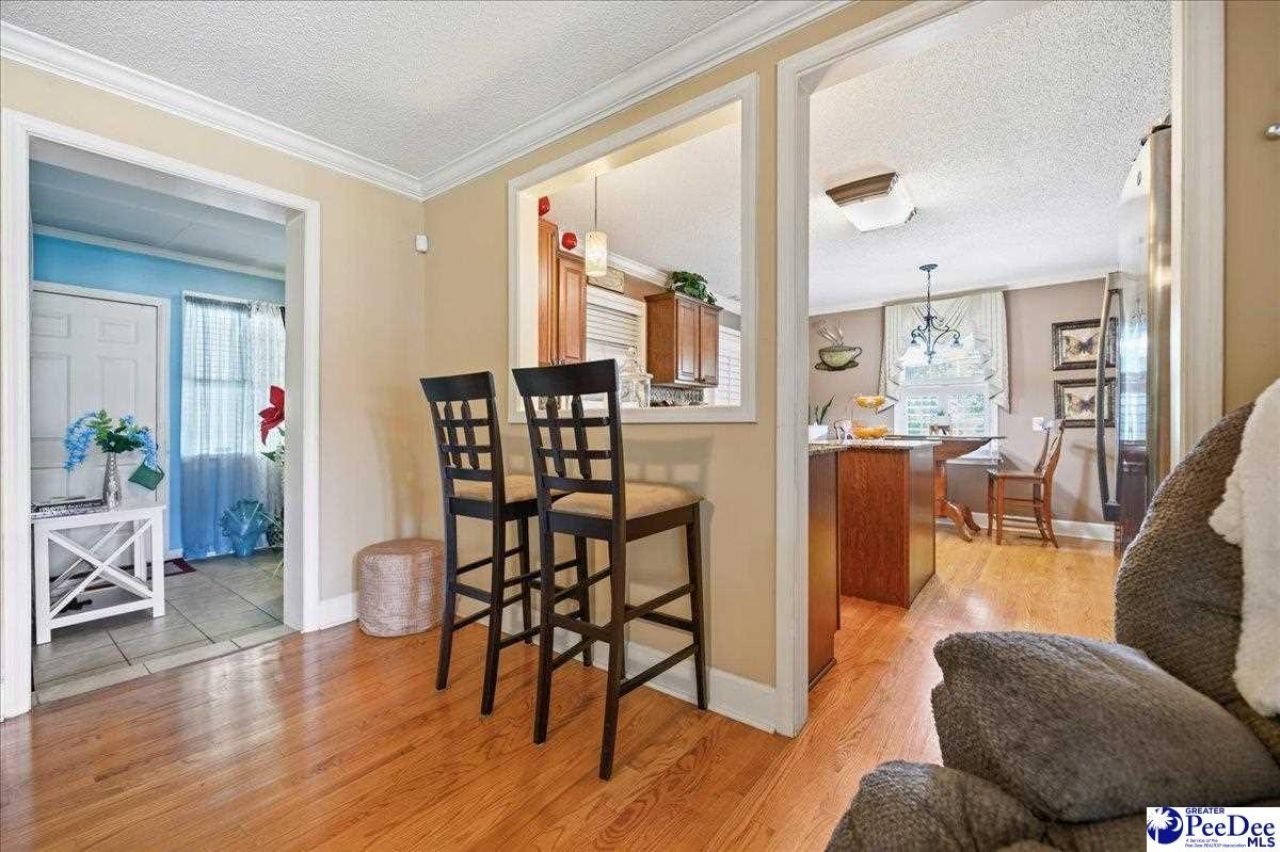 1019 E Howe Spring Rd. Photo 14