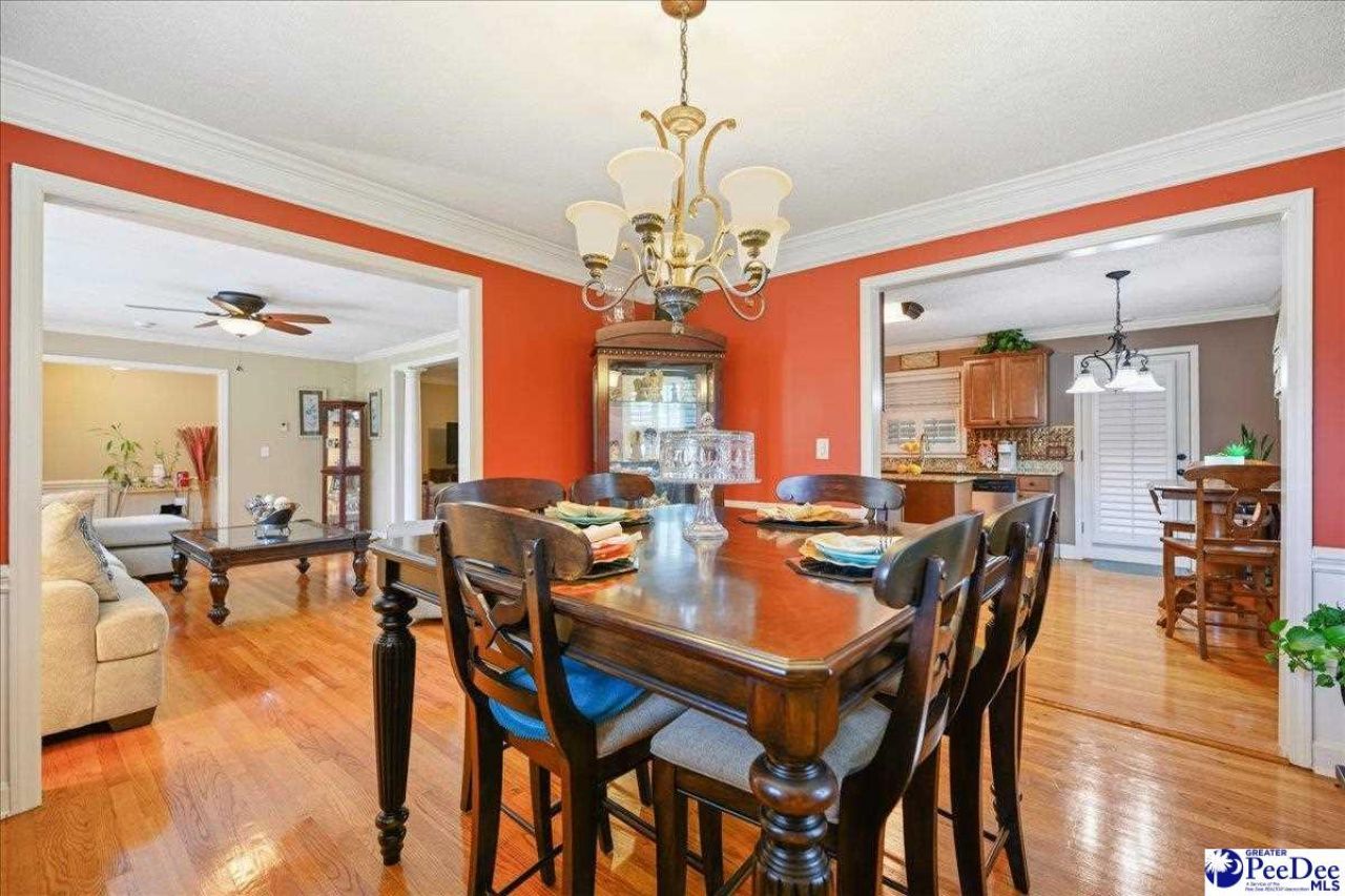 1019 E Howe Spring Rd. Photo 20