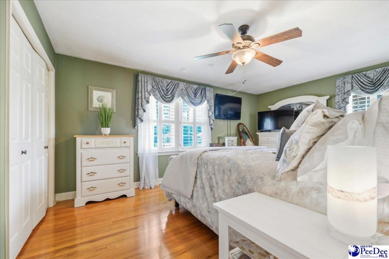 1019 E Howe Spring Rd. Photo 22