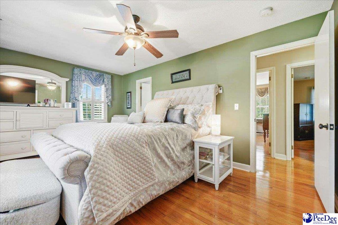 1019 E Howe Spring Rd. Photo 23