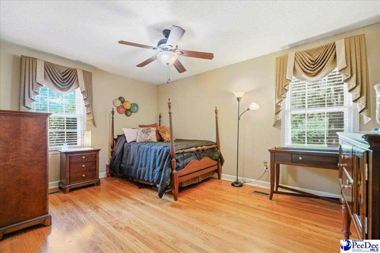 1019 E Howe Spring Rd. Photo 29