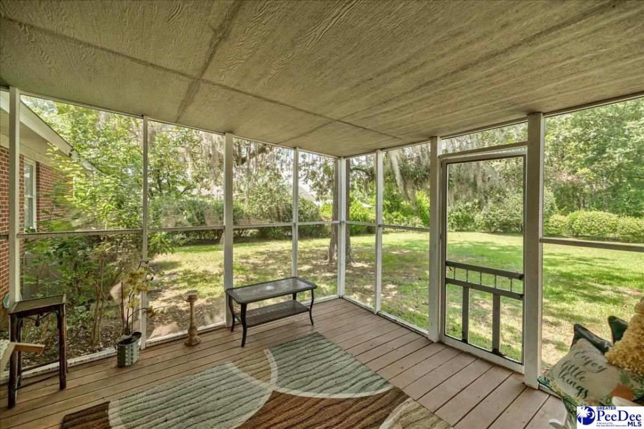 1019 E Howe Spring Rd. Photo 32