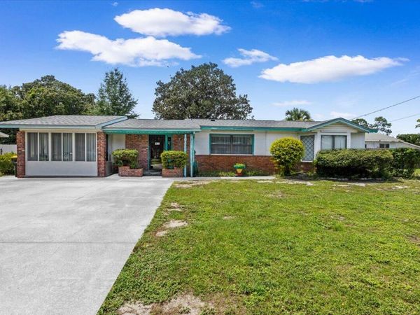 104 SW Cedar Avenue, Fort Walton Beach, FL 32548