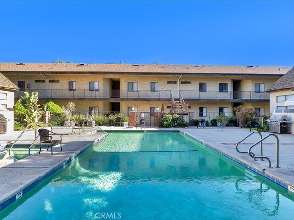 7632 Topanga Canyon, Unit 110, Canoga Park, CA 91304