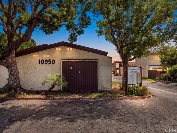 10950 Saticoy, Unit 20, Sun Valley, CA 91352