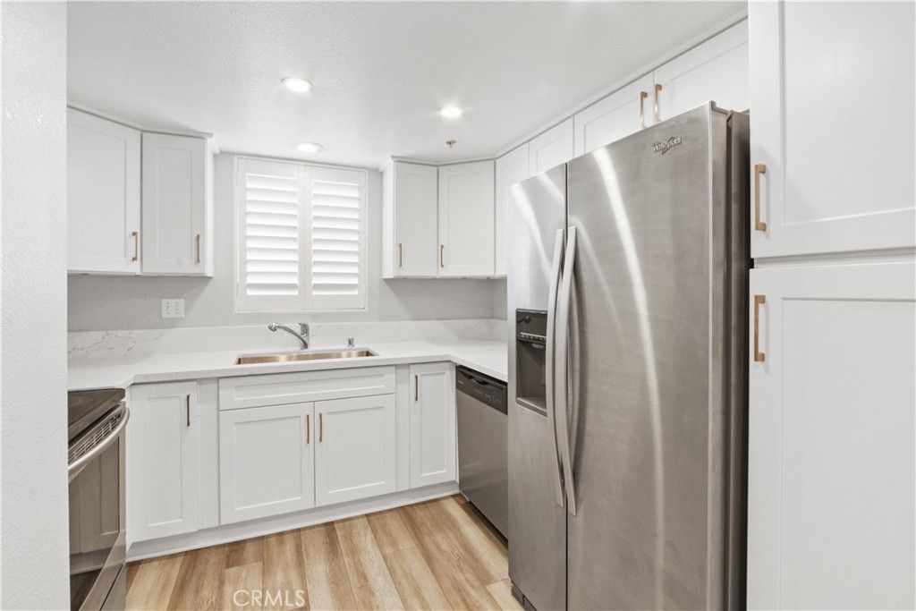 101 S Cross Creek Road, Unit F, Orange, CA 92869 Main Photo