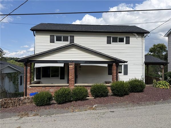 48 Henderson Dr , Unit Behling, Hendersonville, PA 15317