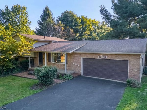 11195 Sagebrush Avenue NE, Uniontown, OH 44685