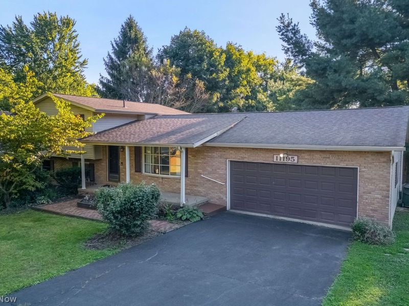 11195 Sagebrush Avenue NE, Uniontown, OH 44685 Photo 1