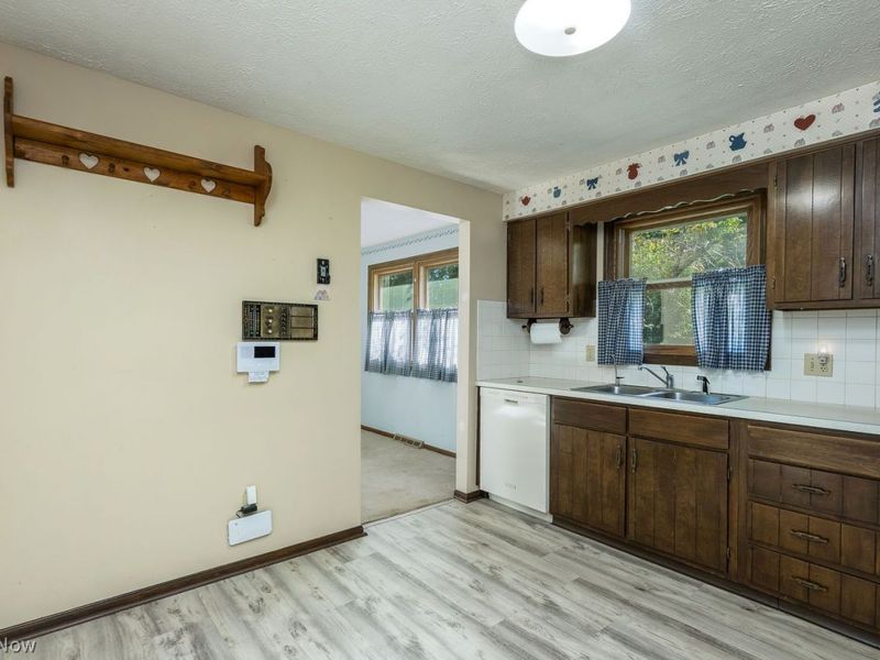 11195 Sagebrush Avenue NE, Uniontown, OH 44685 Photo 13