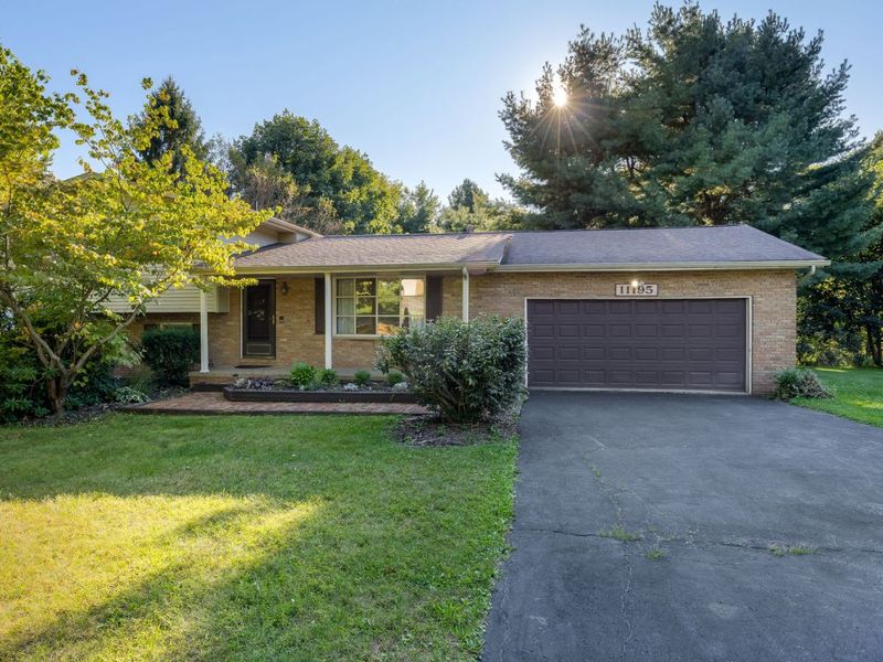 11195 Sagebrush Avenue NE, Uniontown, OH 44685 Photo 2