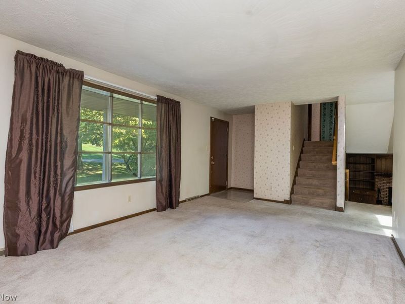 11195 Sagebrush Avenue NE, Uniontown, OH 44685 Photo 4