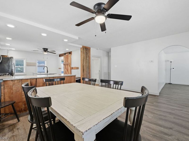 9767 Columbia Road, Olmsted Falls, OH 44138 Photo 10