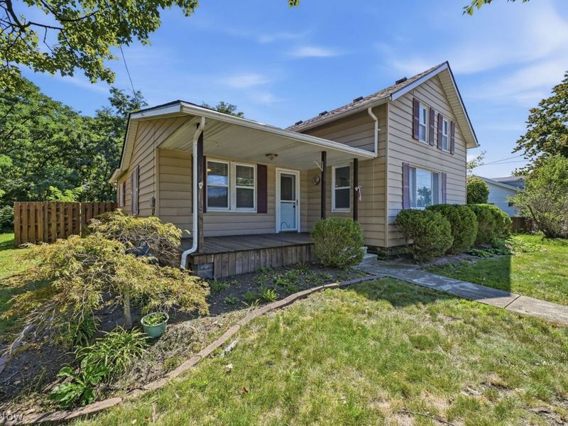 9767 Columbia Road, Olmsted Falls, OH 44138 Photo 3