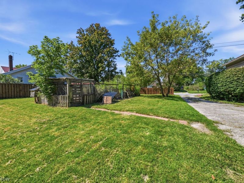9767 Columbia Road, Olmsted Falls, OH 44138 Photo 32