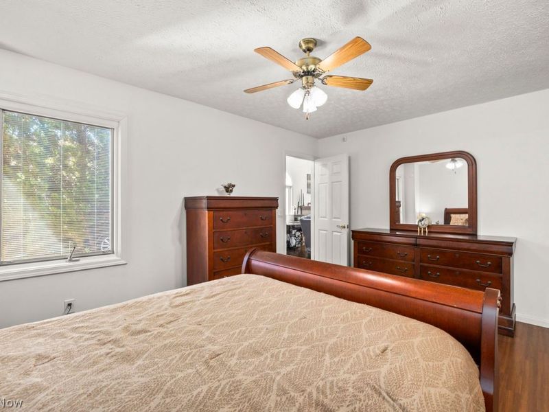 5221 Parkhurst Drive, Sheffield Village, OH 44054 Photo 30