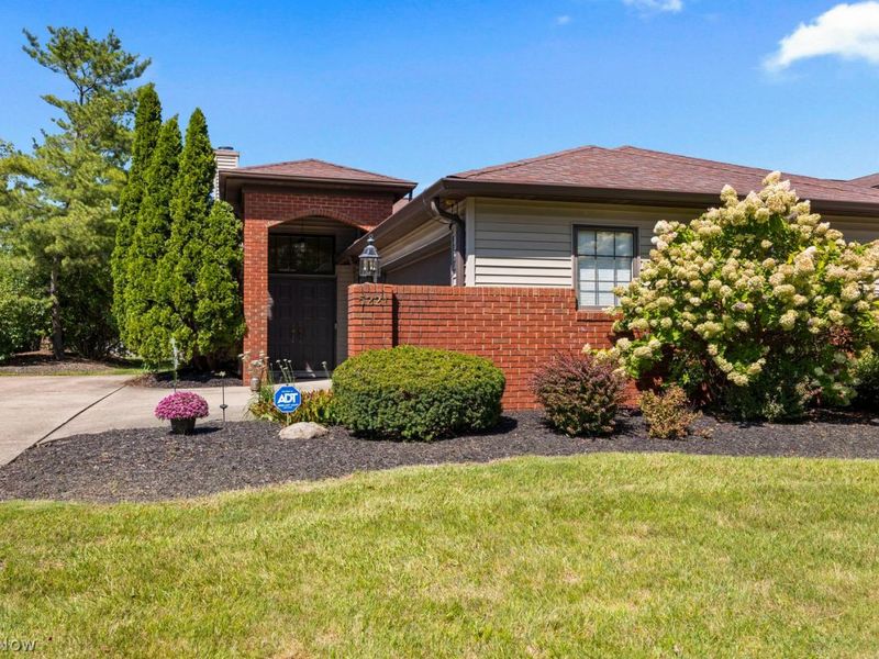 5221 Parkhurst Drive, Sheffield Village, OH 44054 Photo 39